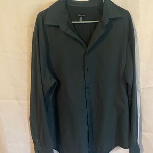 Men's Green Button-Up Dress Shirt